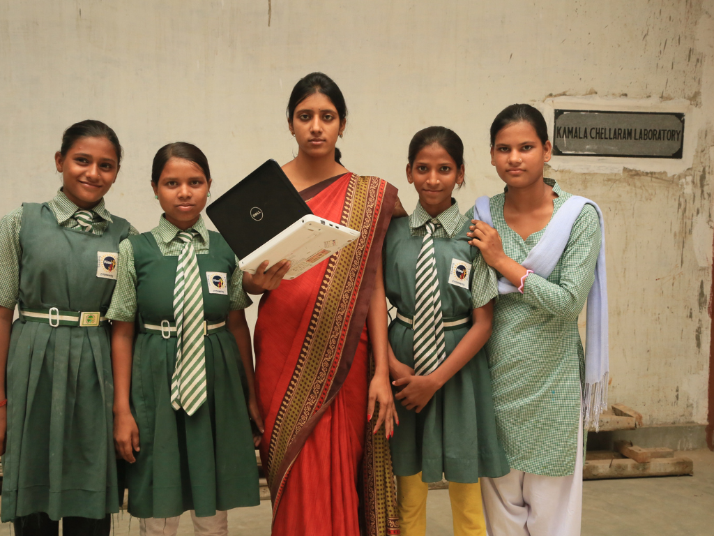 A Space to Solve Queries: A Teacher’s View